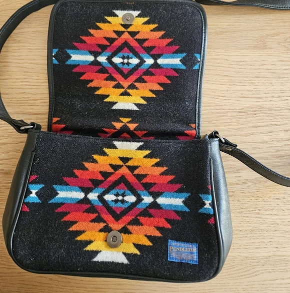 Pendleton Wool Southwestern Crossbody Bag Black Leather Aztec Boho - Picture 4 of 14